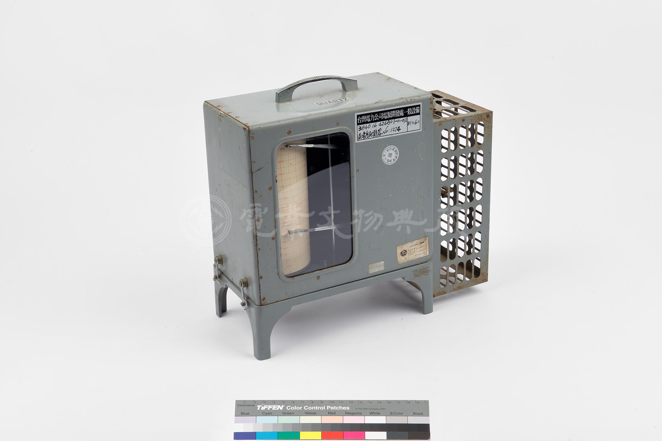 東京百木製作所製自記溫溼度計及紀錄紙