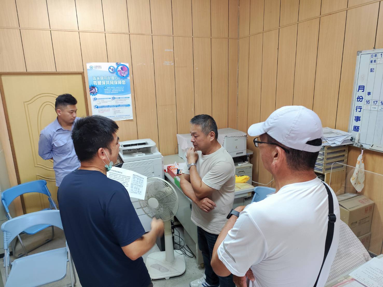 台電台東區處為守護產業用電安全及提升用電品質，與畜牧業職業工會共同努力。