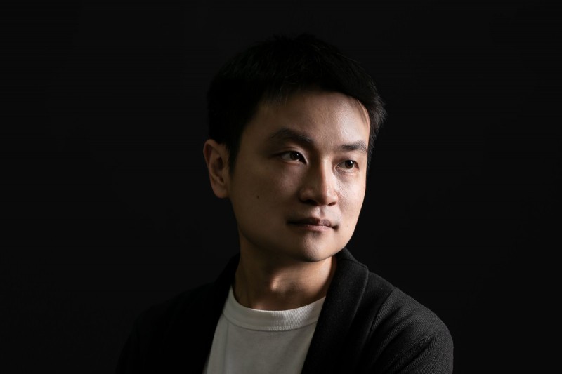 王