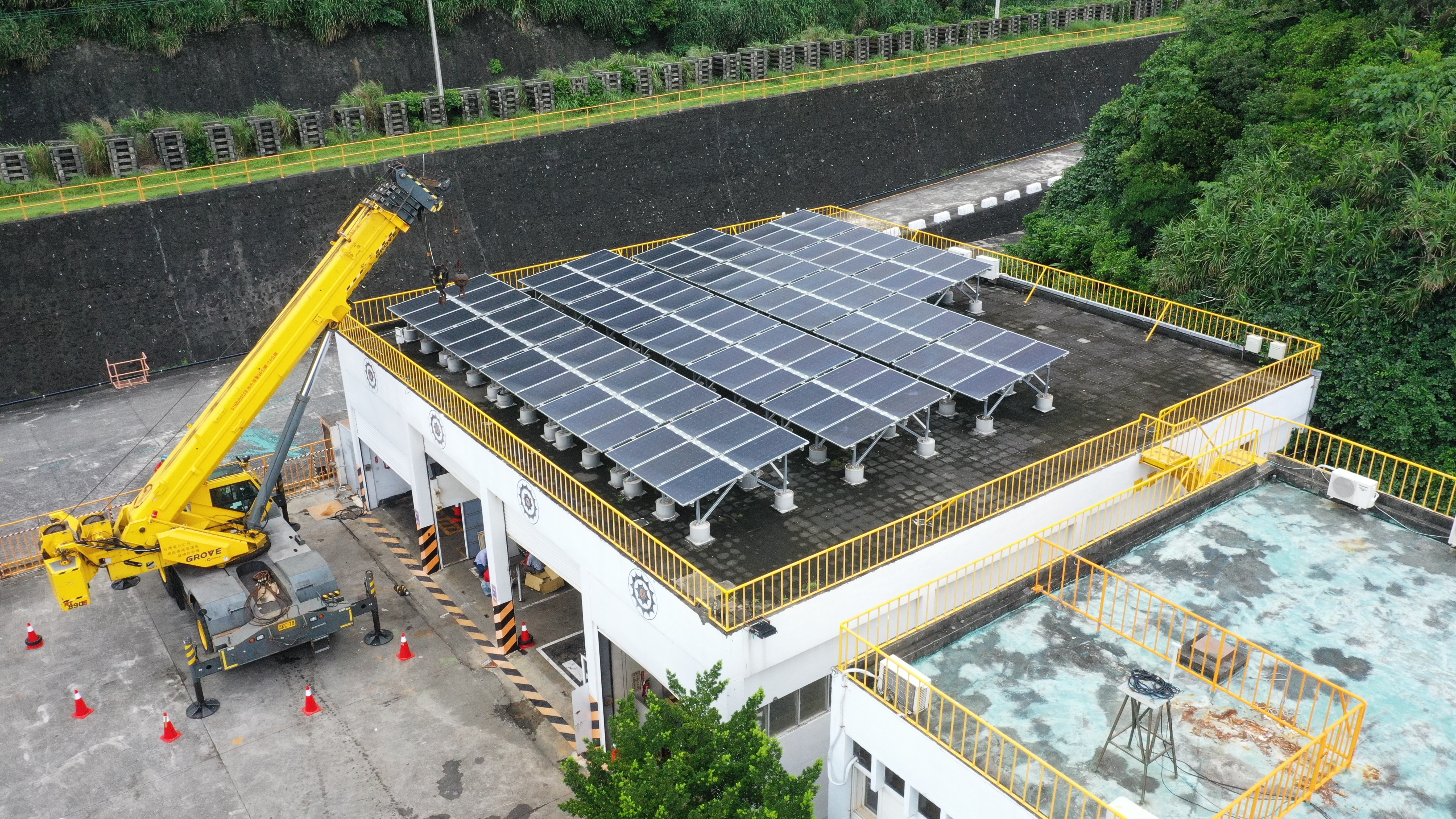 貯存場太陽能板